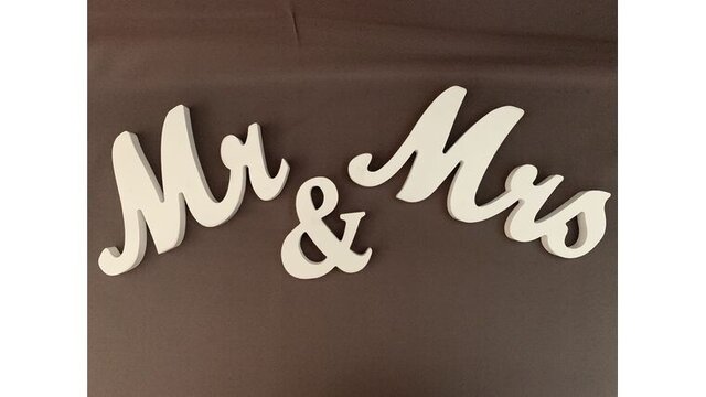 Mr & Mrs White Wood 6 Inch